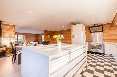 Photo of property in 178 Valley Road, Waimauku, 0881