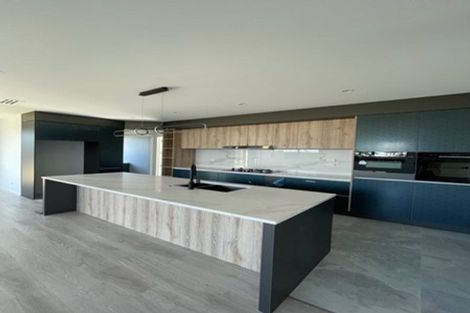 Photo of property in 4 Pineview Drive, Rosehill, Papakura, 2113