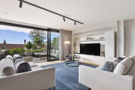 Photo of property in 204/15b Augustus Terrace, Parnell, Auckland, 1052