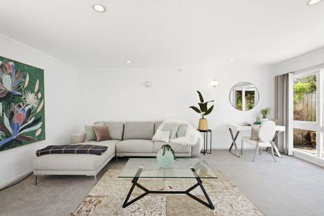 Photo of property in 5 Culver Terrace, Howick, Auckland, 2014