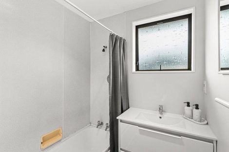 Photo of property in 23a Stoke Street, Westown, New Plymouth, 4310