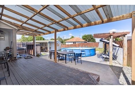 Photo of property in 47 Arimu Road, Papakura, 2110