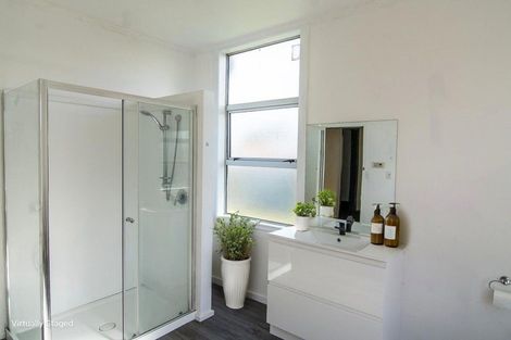 Photo of property in 176 Glover Road, Hawera, 4610