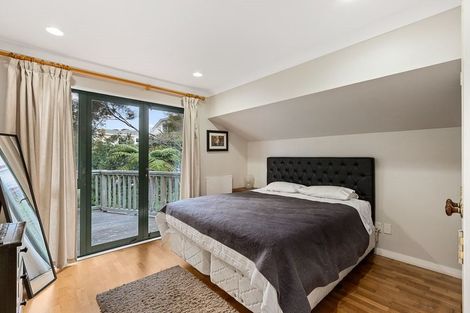 Photo of property in 6 David Beattie Place, Chatswood, Auckland, 0626