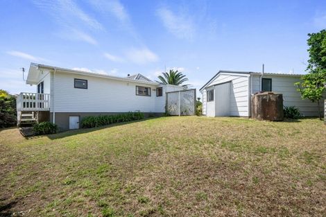 Photo of property in 5 Norna Grove, Waikawa Beach, Manakau, 5573