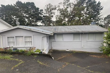 Photo of property in 385 Wairau Road, Totara Vale, Auckland, 0629