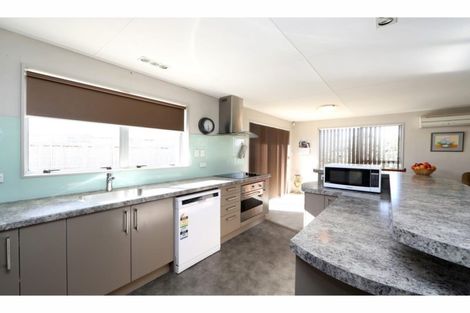 Photo of property in 700 Oak Road, Akina, Hastings, 4122