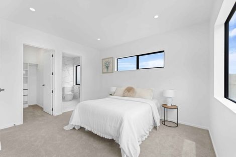 Photo of property in 73 Clarks Beach Road, Clarks Beach, 2122