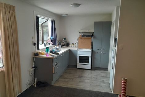 Photo of property in 4 Farm Lane, Parklands, Christchurch, 8083