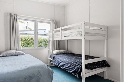 Photo of property in 15 Makorori Beach Road, Makorori, Gisborne, 4073