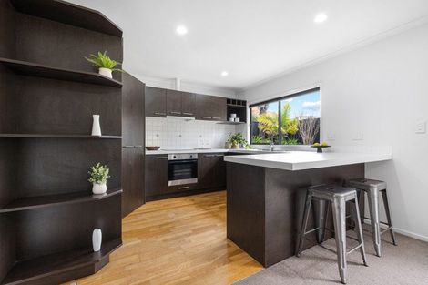 Photo of property in 4 Adrigole Place, East Tamaki, Auckland, 2013