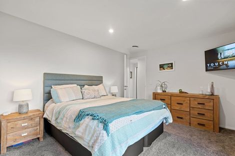 Photo of property in 7 Waterstock Way, Parklands, Christchurch, 8083