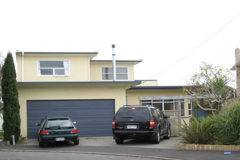 Photo of property in 10 Strandon Place, Strandon, New Plymouth, 4312