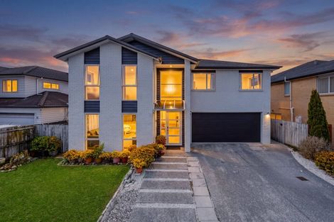 Photo of property in 10 Helianthus Avenue, Flat Bush, Auckland, 2019
