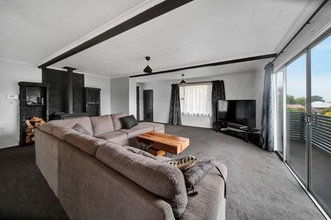 Photo of property in 7 Kowhai Street, Hawera, 4610