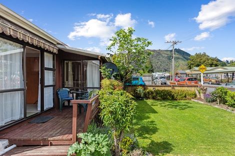Photo of property in 22a York Street, Picton, 7220