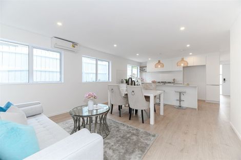 Photo of property in 51 Hendry Avenue, Hillsborough, Auckland, 1042