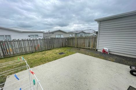 Photo of property in 25 Divide Loop, Takanini, 2112