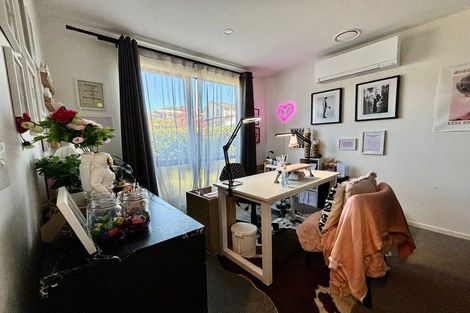 Photo of property in 2 Roto Lane, Pukekohe, 2120