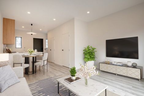 Photo of property in 13 Tokarewa Close, Mount Wellington, Auckland, 1062