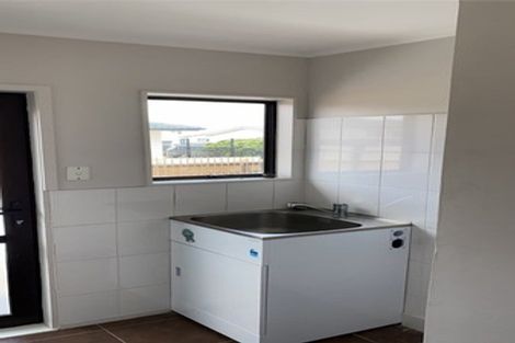 Photo of property in 1/61 Templeton Place, Clendon Park, Auckland, 2103