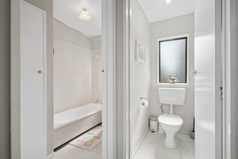 Photo of property in 9 Baillie Crescent, Carterton, 5713