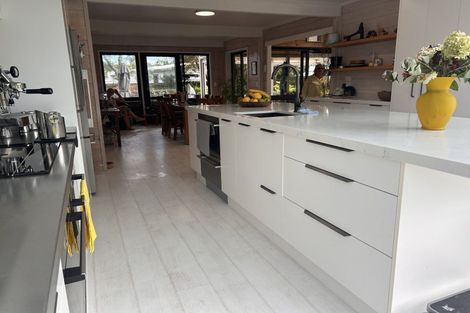 Photo of property in 635 Wainui Road, Wainui, Gisborne, 4010