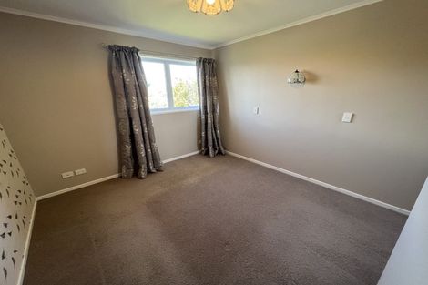 Photo of property in 12 Admiralty Street, Crofton Downs, Wellington, 6035