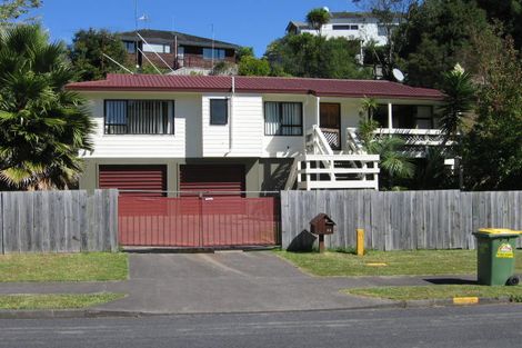 Photo of property in 50 Topliss Drive, Northcross, Auckland, 0632