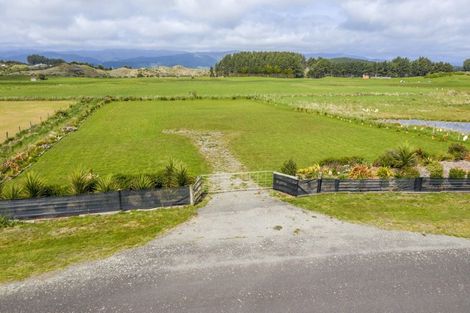 Photo of property in 89 Strathnaver Drive, Waikawa Beach, Manakau, 5573