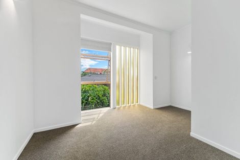Photo of property in 3/63a Norwood Road, Bayswater, Auckland, 0622