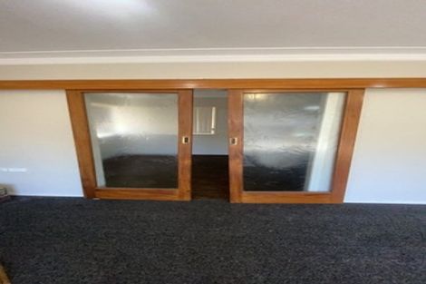 Photo of property in 96 Beaumonts Way, Manurewa, Auckland, 2102