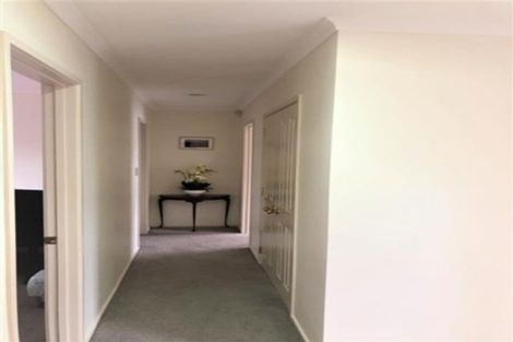 Photo of property in 15 Attymon Lane, East Tamaki, Auckland, 2016