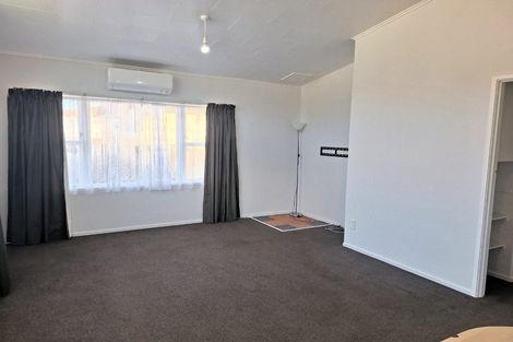 Photo of property in 21a Oregon Drive, Maoribank, Upper Hutt, 5018