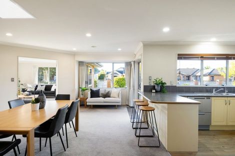 Photo of property in 2 Miers Glade, Rototuna North, Hamilton, 3210