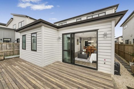 Photo of property in 11 Puruatanga Drive, Flat Bush, Auckland, 2019
