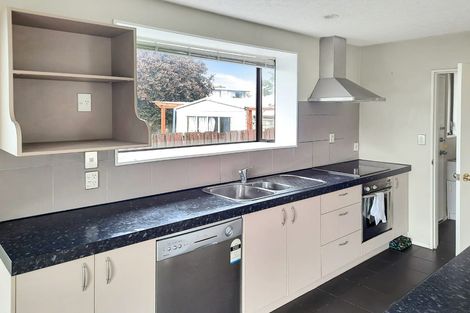 Photo of property in 2/46 Vagues Road, Northcote, Christchurch, 8052