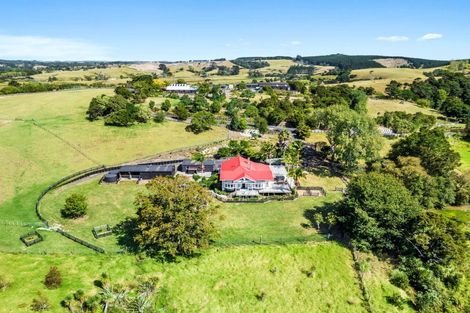Photo of property in 1539 State Highway 16, Helensville, 0875