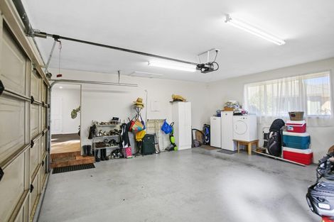 Photo of property in 111 Everitt Crescent, Whangamata, 3620