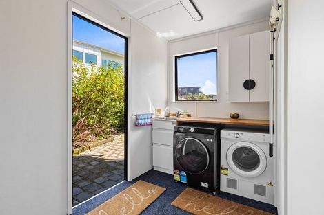 Photo of property in 2 The Cliffs, Britannia Heights, Nelson, 7010