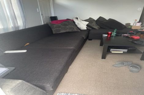 Photo of property in 18 Lorikeet Place, Unsworth Heights, Auckland, 0632