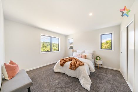 Photo of property in 5 Te Ara O Tahumate, Stokes Valley, 5019