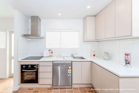 Photo of property in 2/9 Vine Street, Mangere East, Auckland, 2024