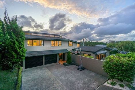 Photo of property in 72 Aberdeen Road, Campbells Bay, Auckland, 0620