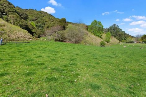 Photo of property in 327 Taneatua Road, Taneatua, Whakatane, 3191