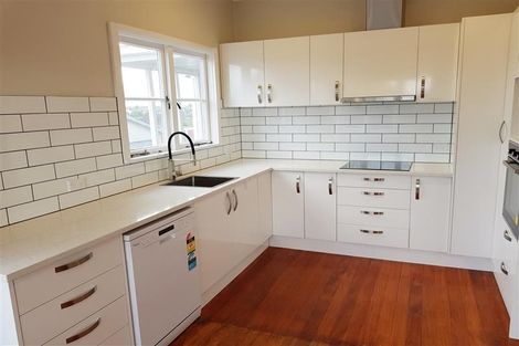 Photo of property in 138 Titirangi Road, New Lynn, Auckland, 0600