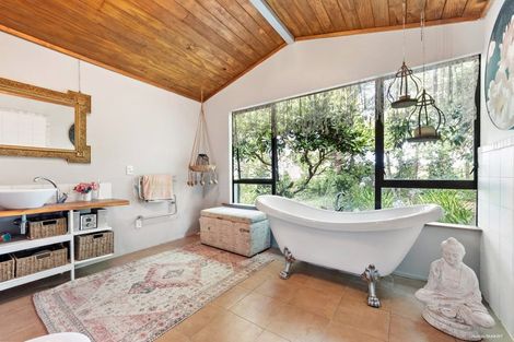 Photo of property in 199 Nixon Road, Taupaki, Henderson, 0782