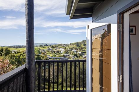 Photo of property in 1 Bay View Road, Raglan, 3225