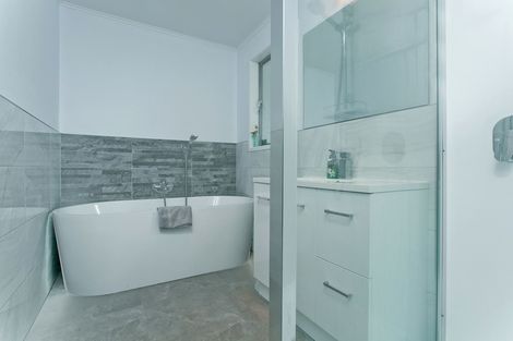 Photo of property in 2/13 Gerontius, Torbay, Auckland, 0630