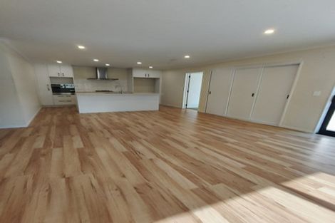 Photo of property in 8a Turpin Road, Riverhead, 0820